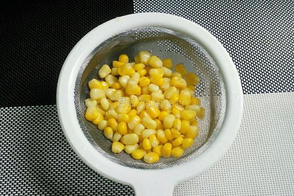 香甜玉米饼的做法图解4