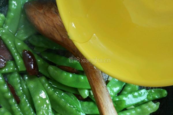荷兰豆炒腊味的做法图解6