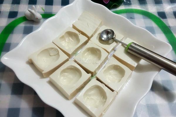 肉馅酿豆腐的做法图解3