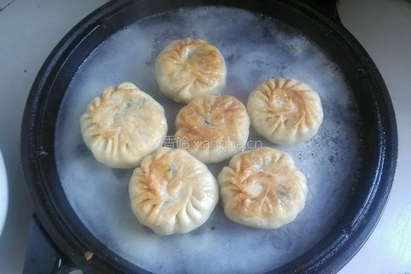 韭菜水煎包的做法图解13