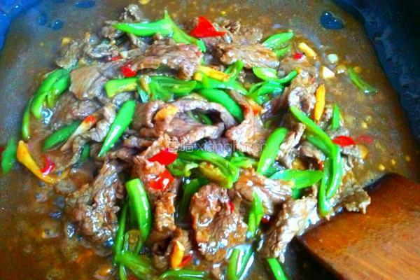 青椒牛肉的做法图解5