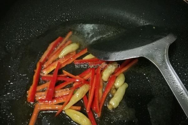 野山椒炒牛肉的做法图解3