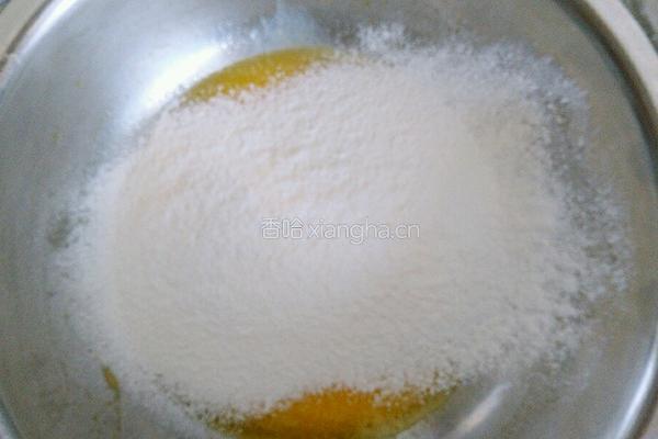DIY奶油草莓蛋糕的做法图解5