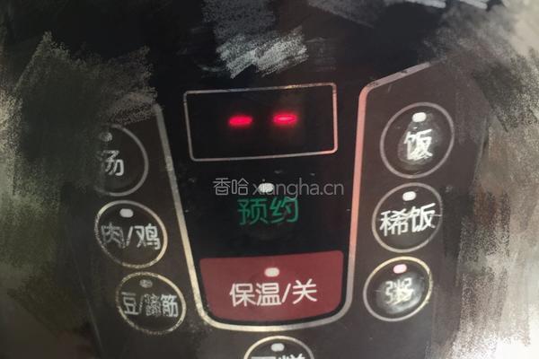 绿豆薏米芡实粥的做法图解4