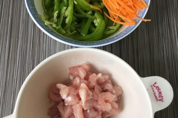 金针菇炒肉的做法图解1