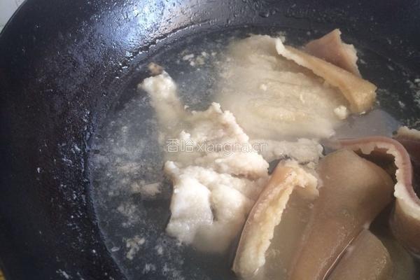 尖椒肉皮的做法图解2