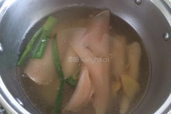 尖椒肉皮的做法图解3