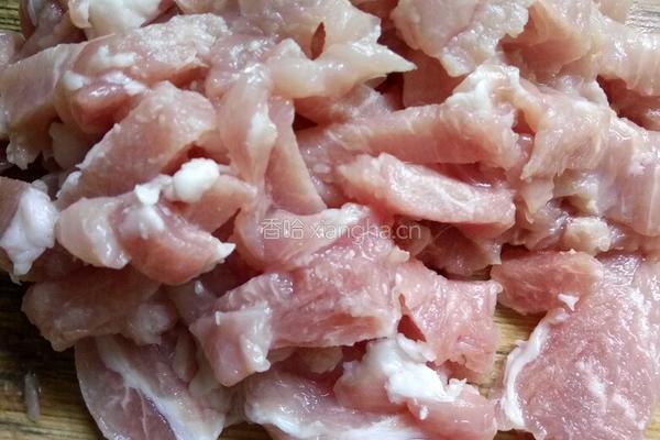 豆角炒肉丝的做法图解1