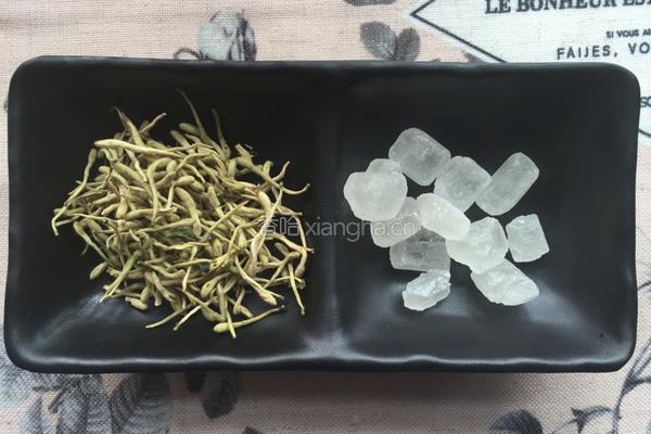 金银花水的做法图解1