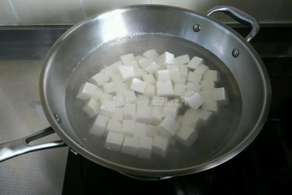 油渣烧豆腐的做法图解2