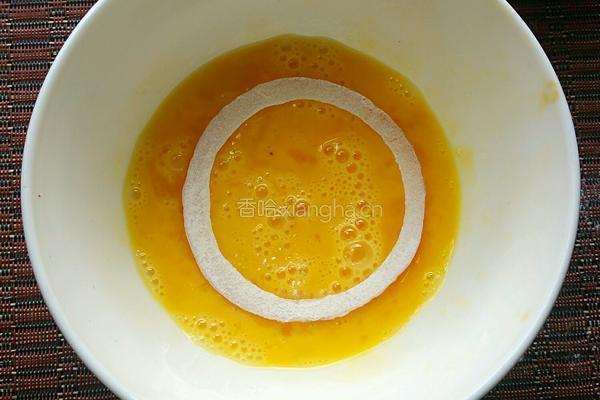 酥炸洋葱圈的做法图解4