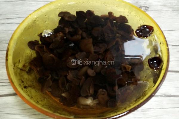 泡椒木耳的做法图解5