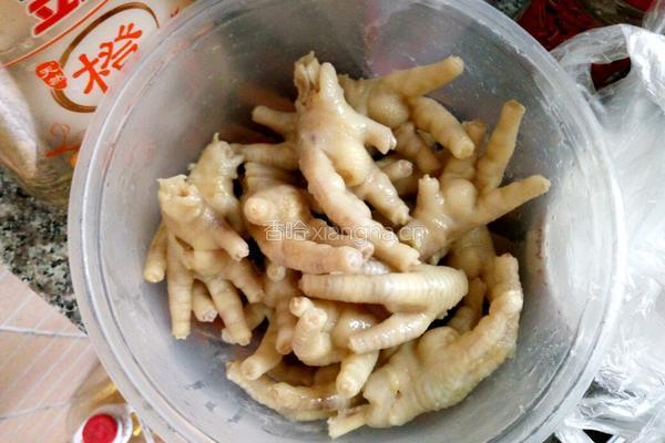 泡鸡爪的做法图解1