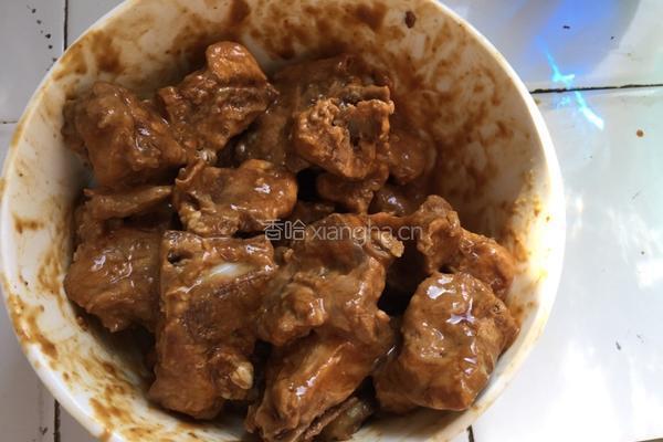 萝卜土豆蒸排骨的做法图解4