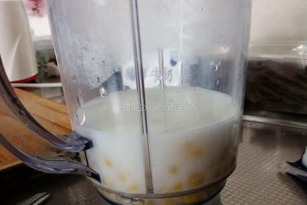 奶香玉米汁的做法图解5