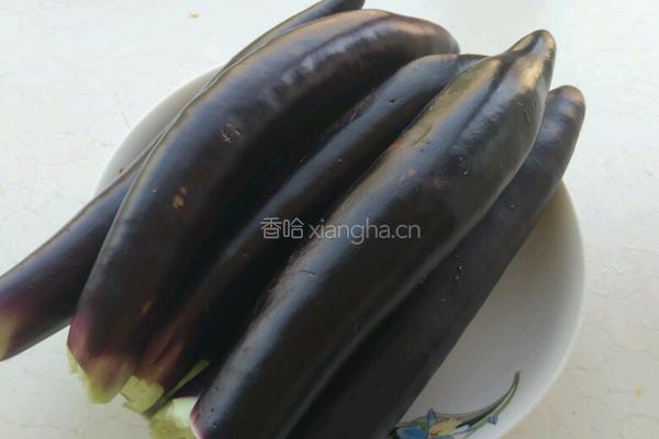 油糊茄子的做法图解1