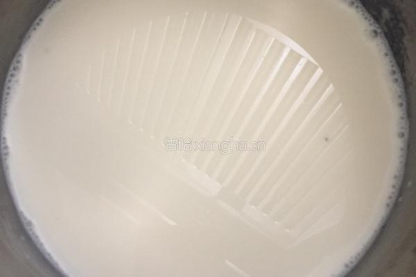 青汁冰淇淋的做法图解2