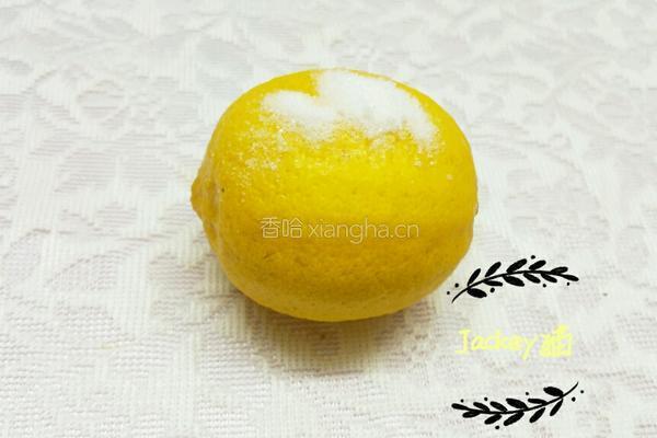 蜂蜜腌柠檬的做法图解2