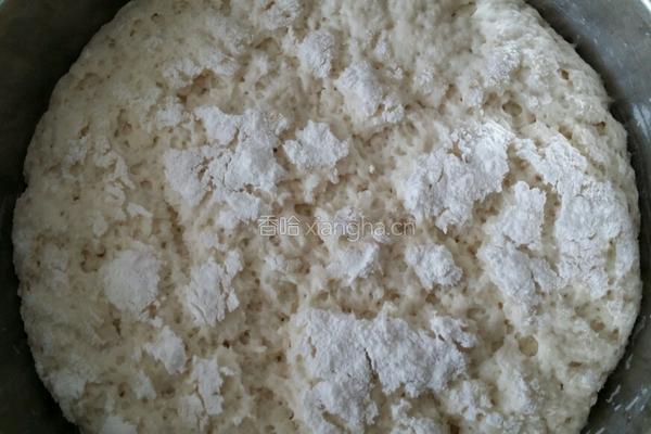 韭菜鸡蛋馅麦穗包子的做法图解5
