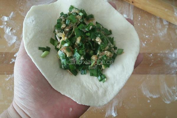 韭菜鸡蛋馅麦穗包子的做法图解11