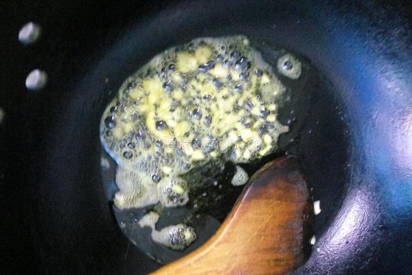 炒蚕豆的做法图解5