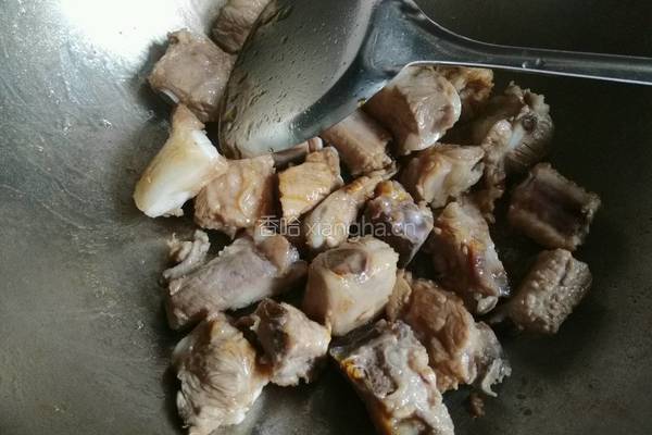 红烧排骨土豆的做法图解6