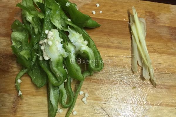 韭菜炒绿豆芽的做法图解3