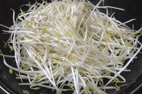 韭菜炒绿豆芽的做法图解6