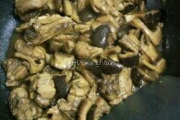 香菇炖鸡腿的做法图解6