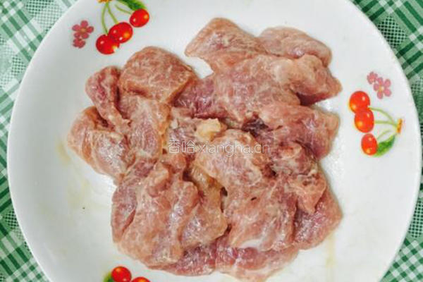 菠萝炒肉片的做法图解3