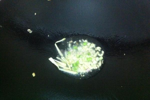 圆白菜炒肉的做法图解5