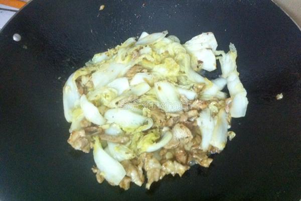 圆白菜炒肉的做法图解7