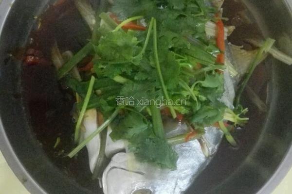 清蒸鲳鱼的做法图解4