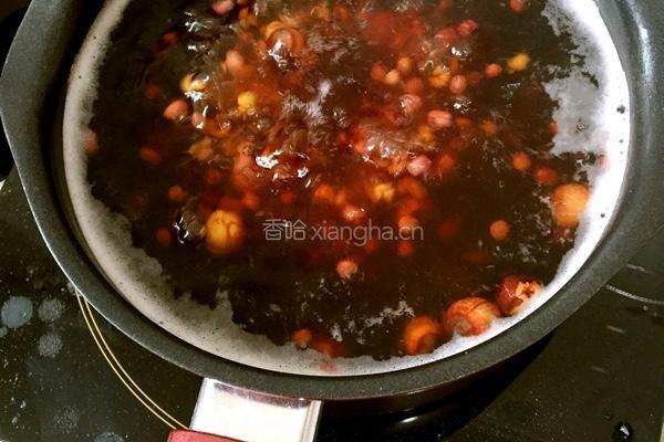 薏米红豆莲子粥的做法图解5