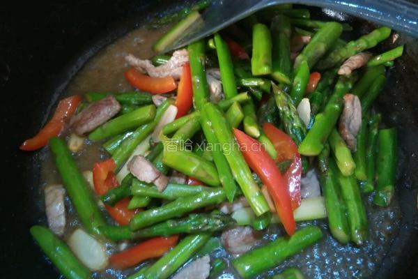芦笋小炒肉的做法图解5