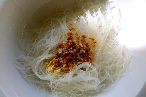 蒜蓉粉丝蒸娃娃菜的做法图解7
