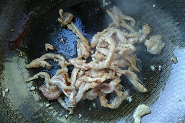 扁豆炒肉丝的做法图解7