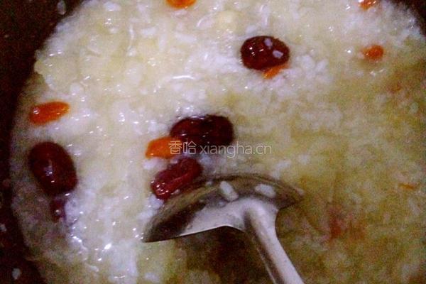 糯米银耳莲子粥的做法图解6
