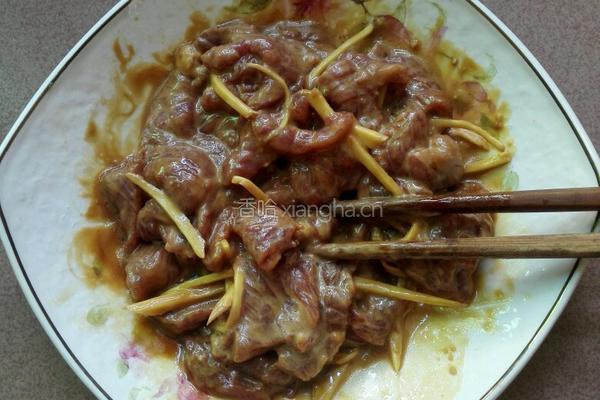 青椒牛肉小炒的做法图解3
