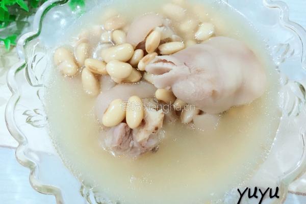猪脚炖黄豆的做法图解7