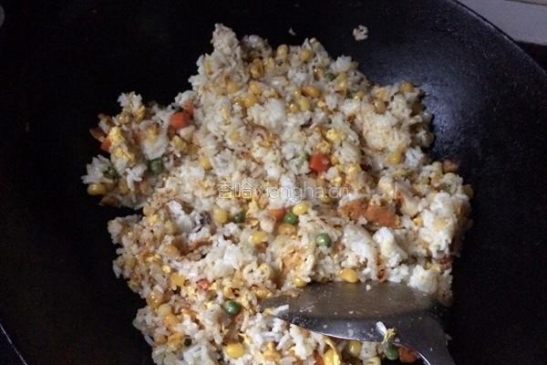 扬州炒饭的做法图解7