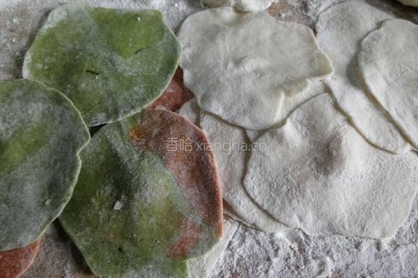 牛肉馅饺子的做法图解6