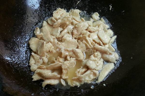 鸡肉炒木耳的做法图解4