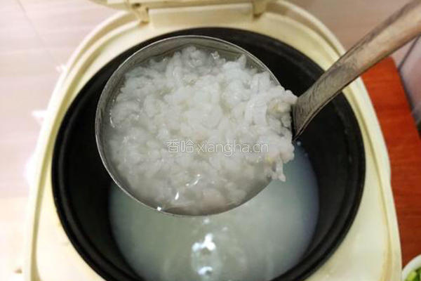 黄瓜肉末粥的做法图解6