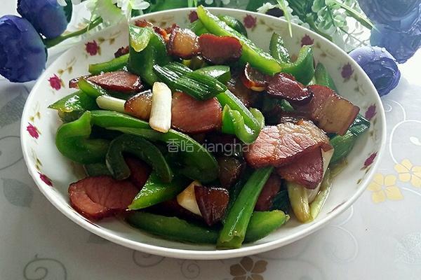 青椒蒜苗炒腊肉的做法图解7