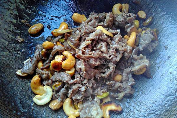 腰果炒牛肉的做法图解12