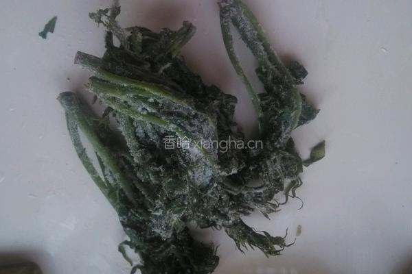香椿咸菜的做法图解1