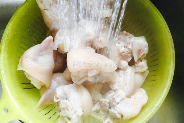 黄豆花生猪蹄煲的做法图解5