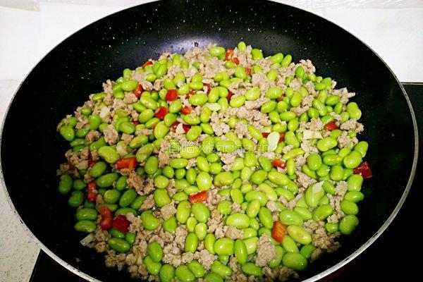 毛豆米炒肉末的做法图解7