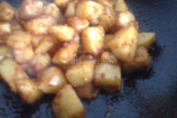 红烧土豆块的做法图解3